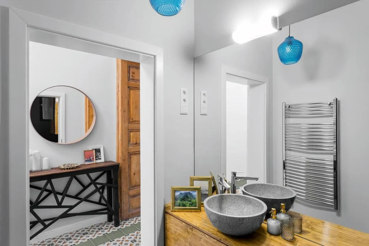 Apartment Urban Jungle For Real Treasure Seekers Budapest